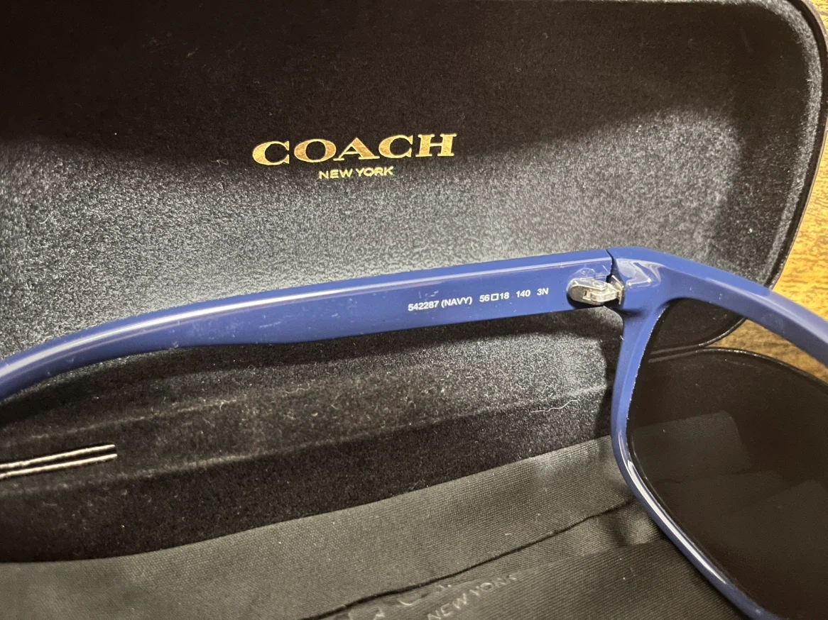 coach コーチ サングラス ネイビーの写真3枚目