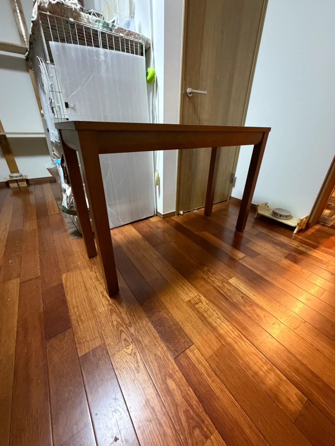木製スリムデスクの写真2枚目