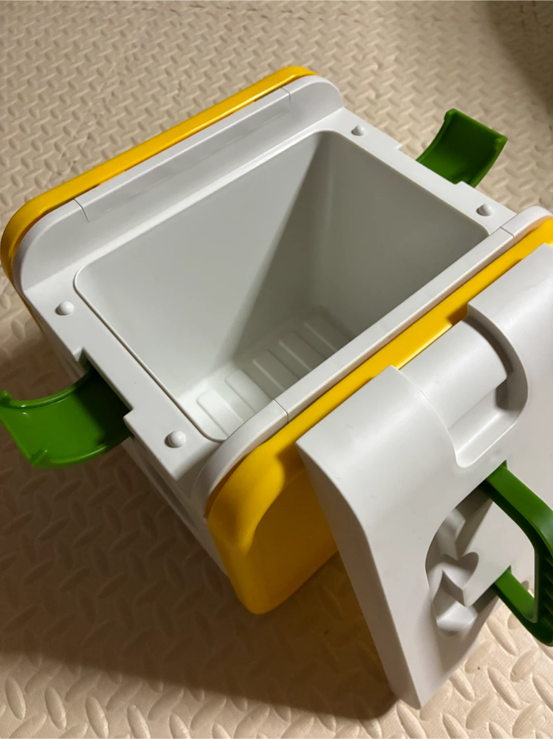 折りたたみ式 保冷ボックス  保冷機能　テーブルの写真2枚目