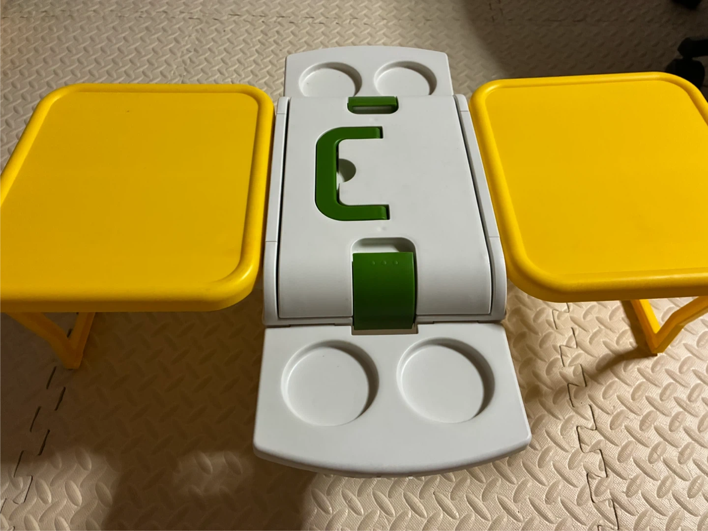 折りたたみ式 保冷ボックス 保冷機能 テーブルの写真4枚目