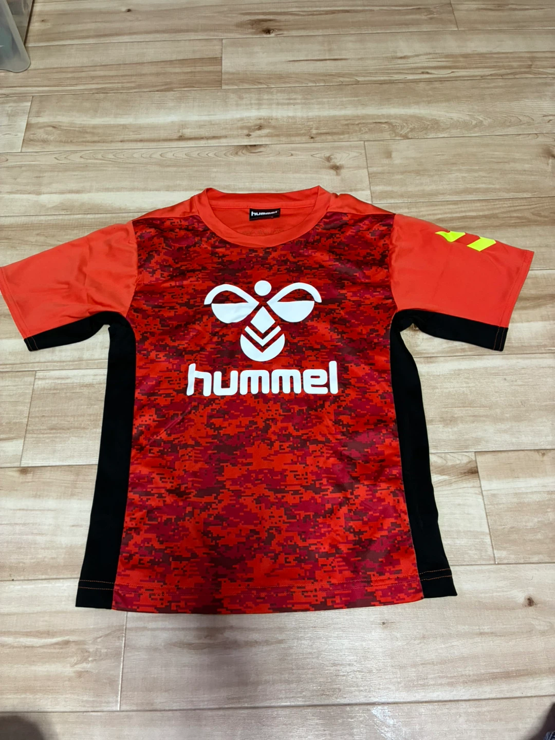 ヒュンメル 半袖Tシャツ 130cm 赤