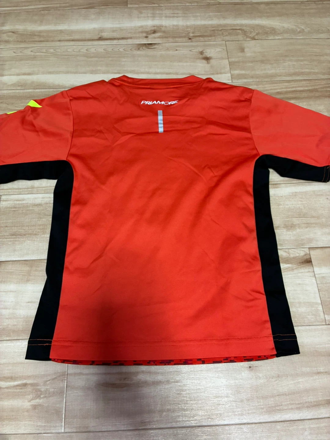 ヒュンメル 半袖Tシャツ 130cm 赤の写真3枚目