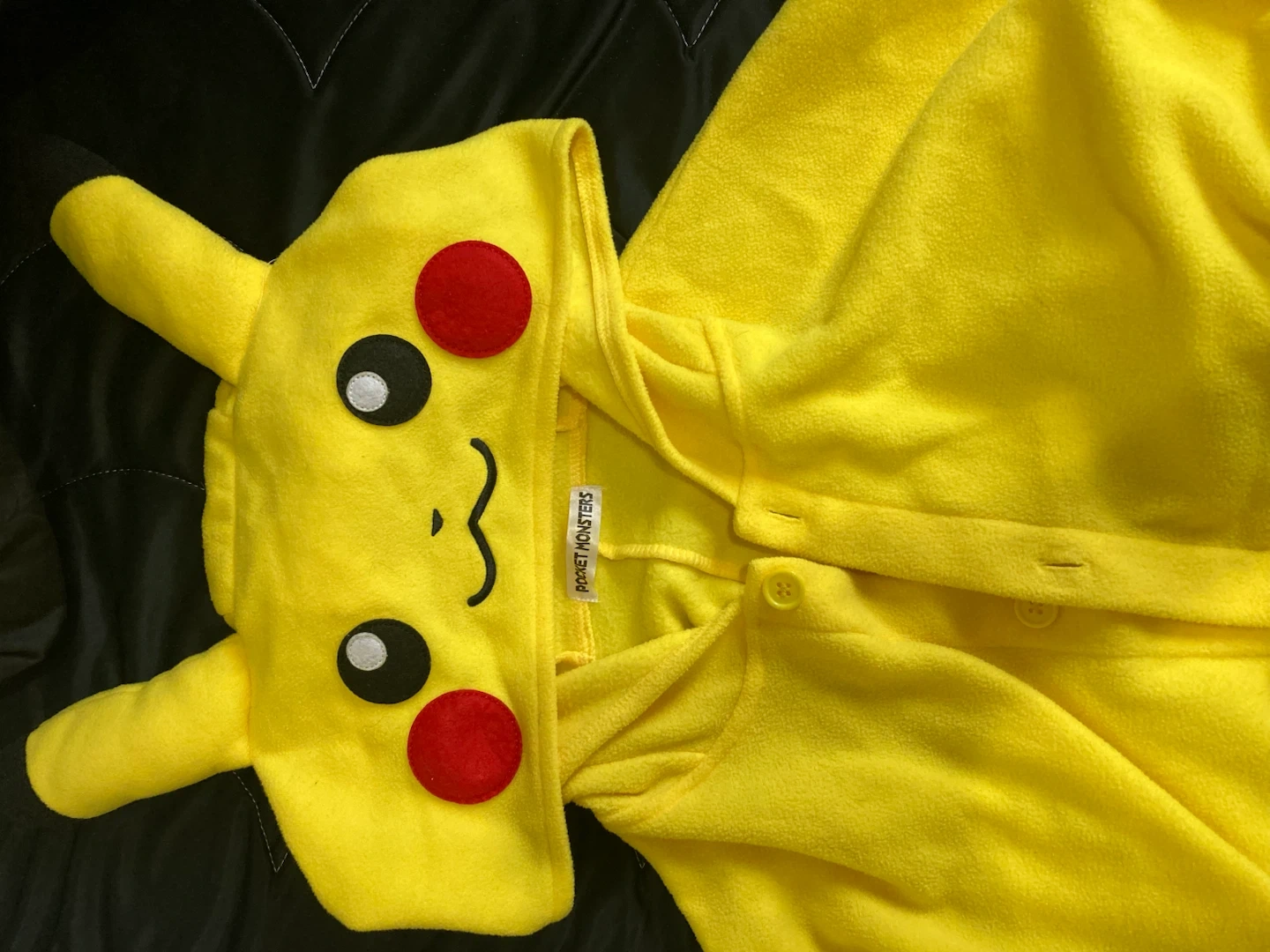 ポケットモンスター ピカチュウ 着ぐるみ