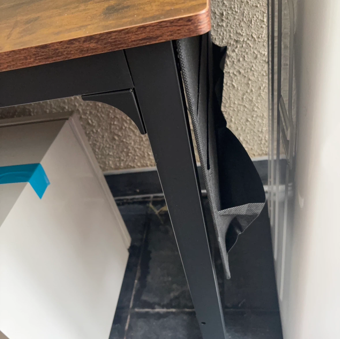 ヴィンテージ風デスク 木目調天板の写真4枚目