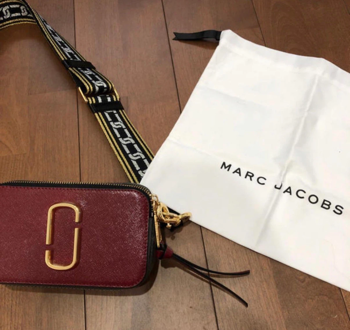 MARC JACOBSマークジェイコブス スナップショット レッド