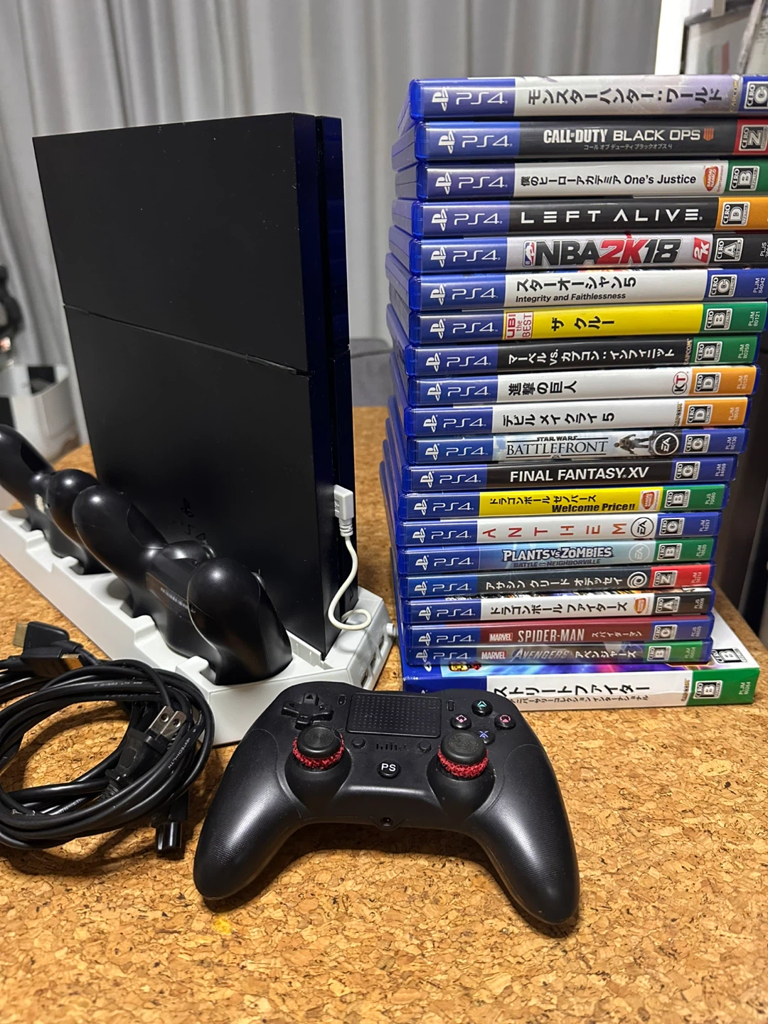 【手渡しのみ】PS4 500GB (CUH-1000A)＋コントローラー2台＋冷却スタンド＋ソフト20本