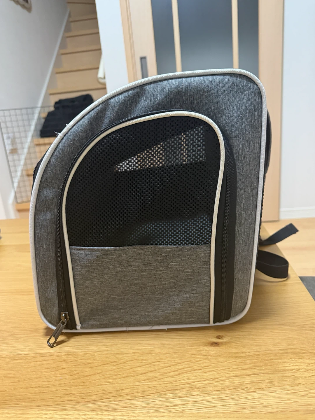 ペット用キャリーバッグ グレーの写真2枚目