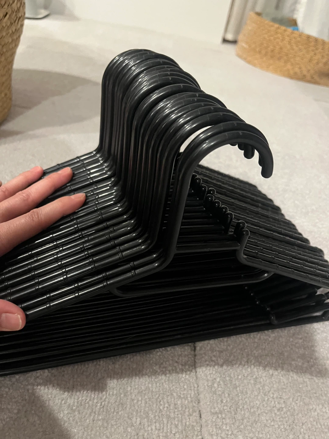 プラスチック製 ハンガー 黒 22本まとめ売り