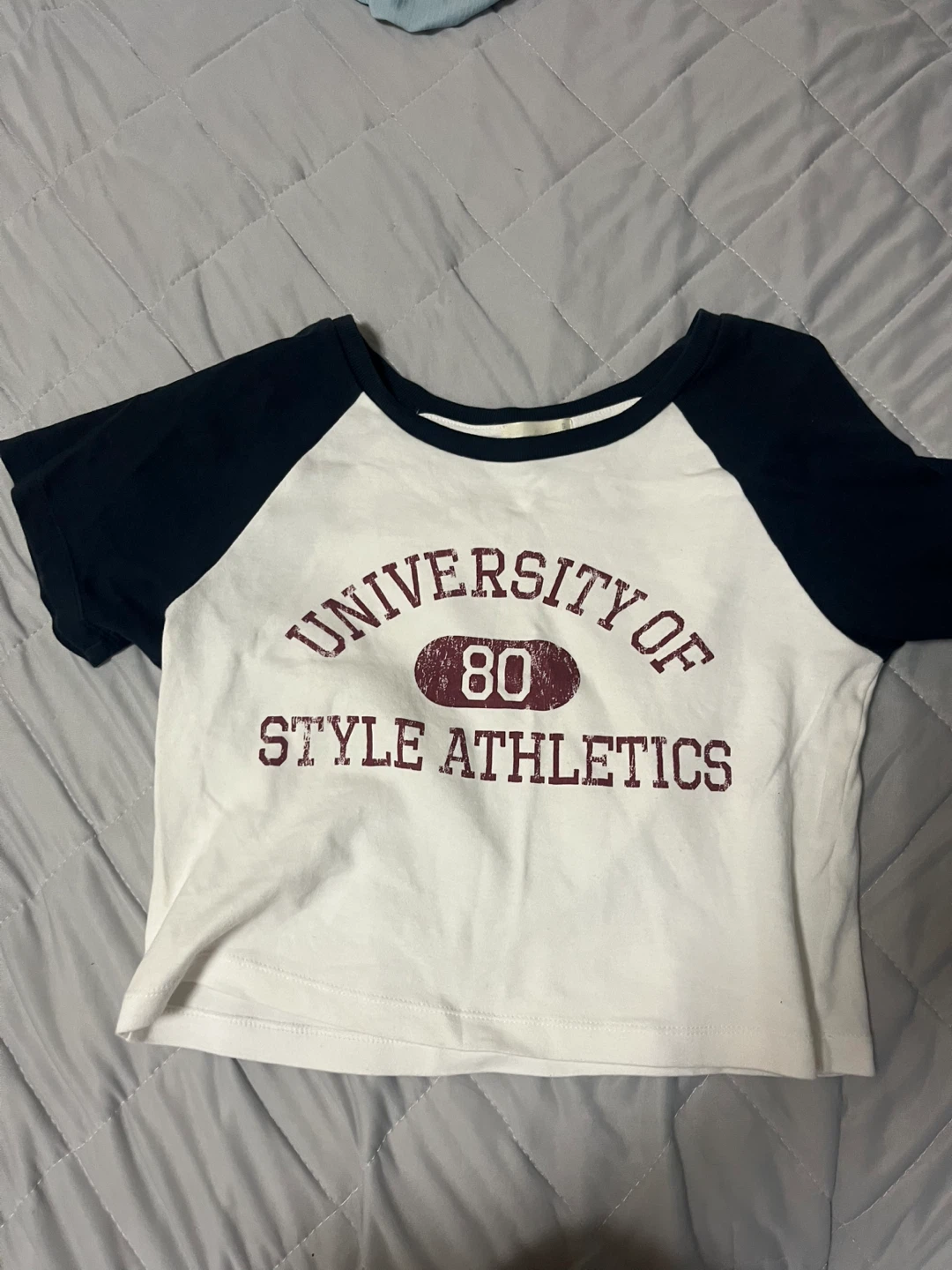 ロゴ入り ラグランTシャツ 半袖