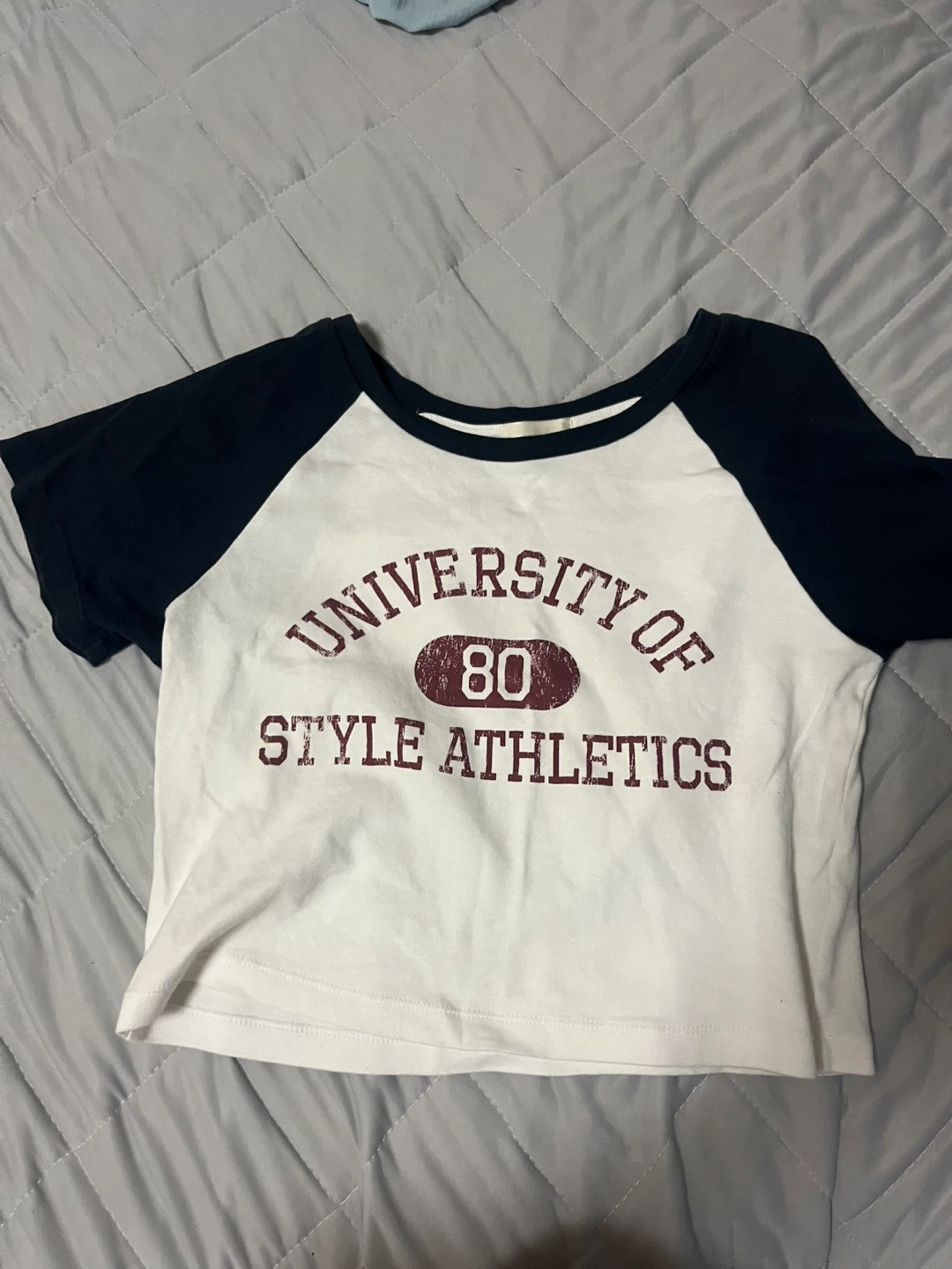 ロゴ入り ラグランTシャツ 半袖