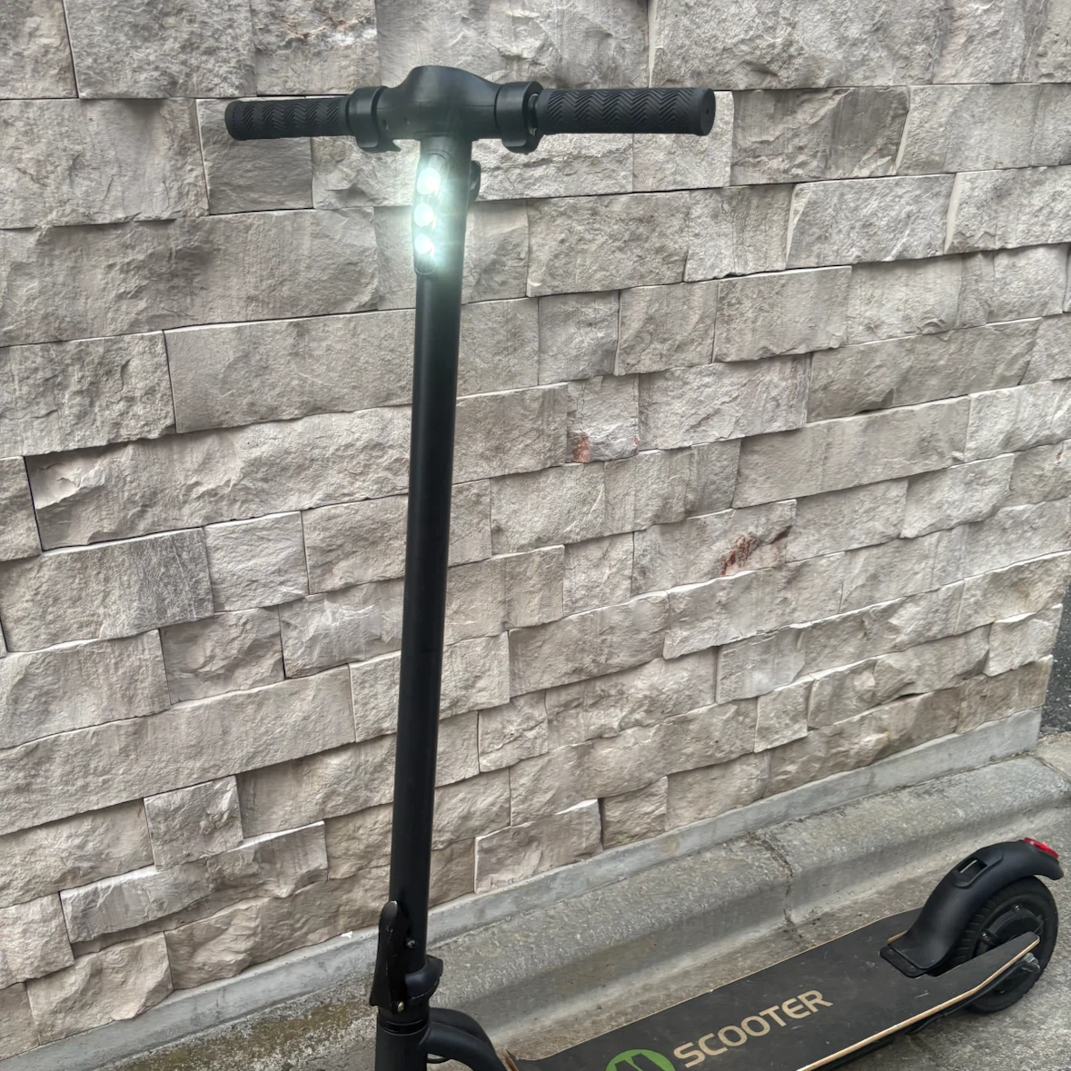 MEGAWHEELS SCOOTER折りたたみ式キックボード スクーター　「E6」エラー