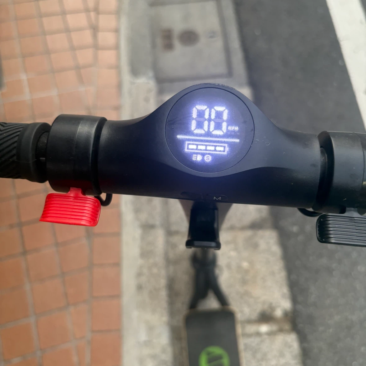 MEGAWHEELS SCOOTER折りたたみ式キックボード スクーター　「E6」エラーの写真3枚目