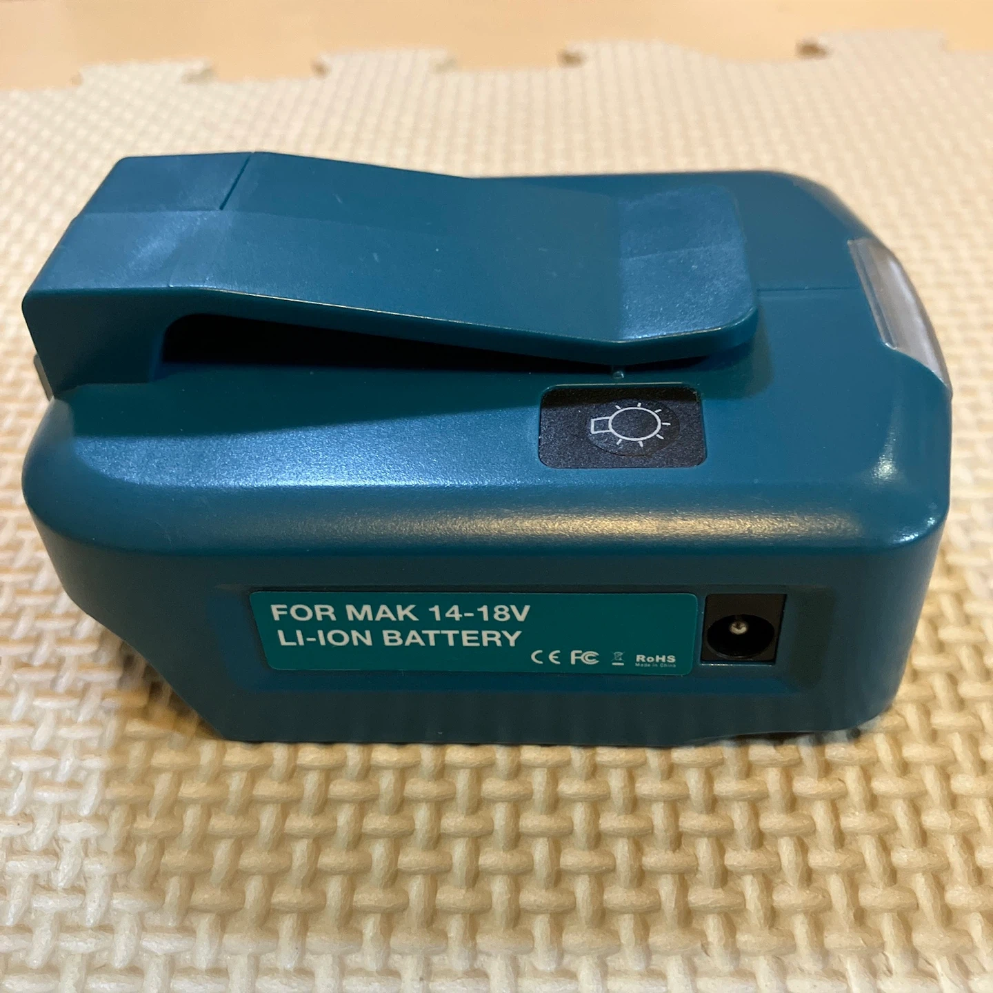 マキタ互換 14.4V-18V バッテリーアダプター