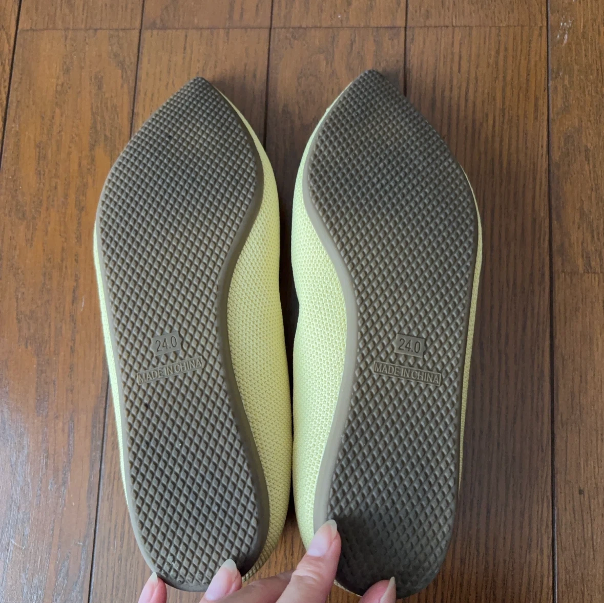 【美品】GU ウォッシャブルニットフラットシューズ 24.0cm イエローの写真5枚目