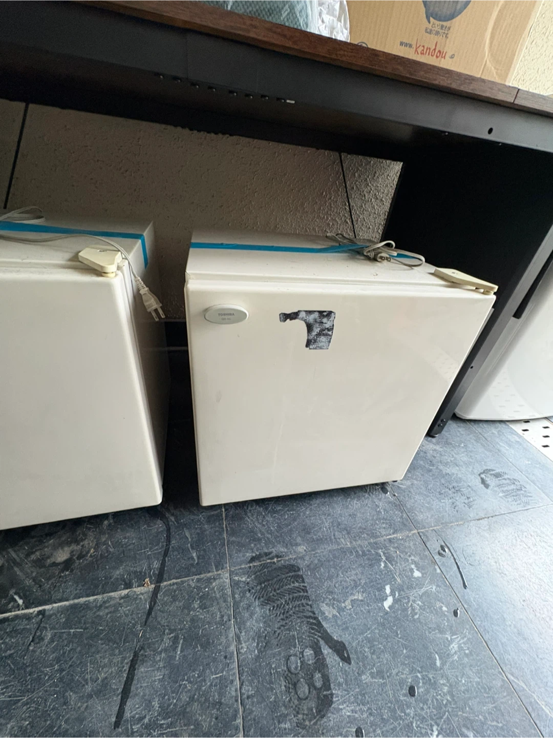 東芝 小型冷蔵庫 コンパクトの写真2枚目