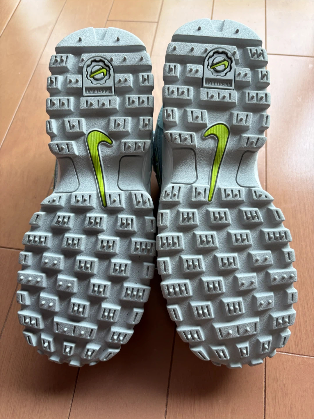 ⁠【箱付】NIKE ACG TERRA FORM GS 24cm アイスブルー⁠の写真4枚目