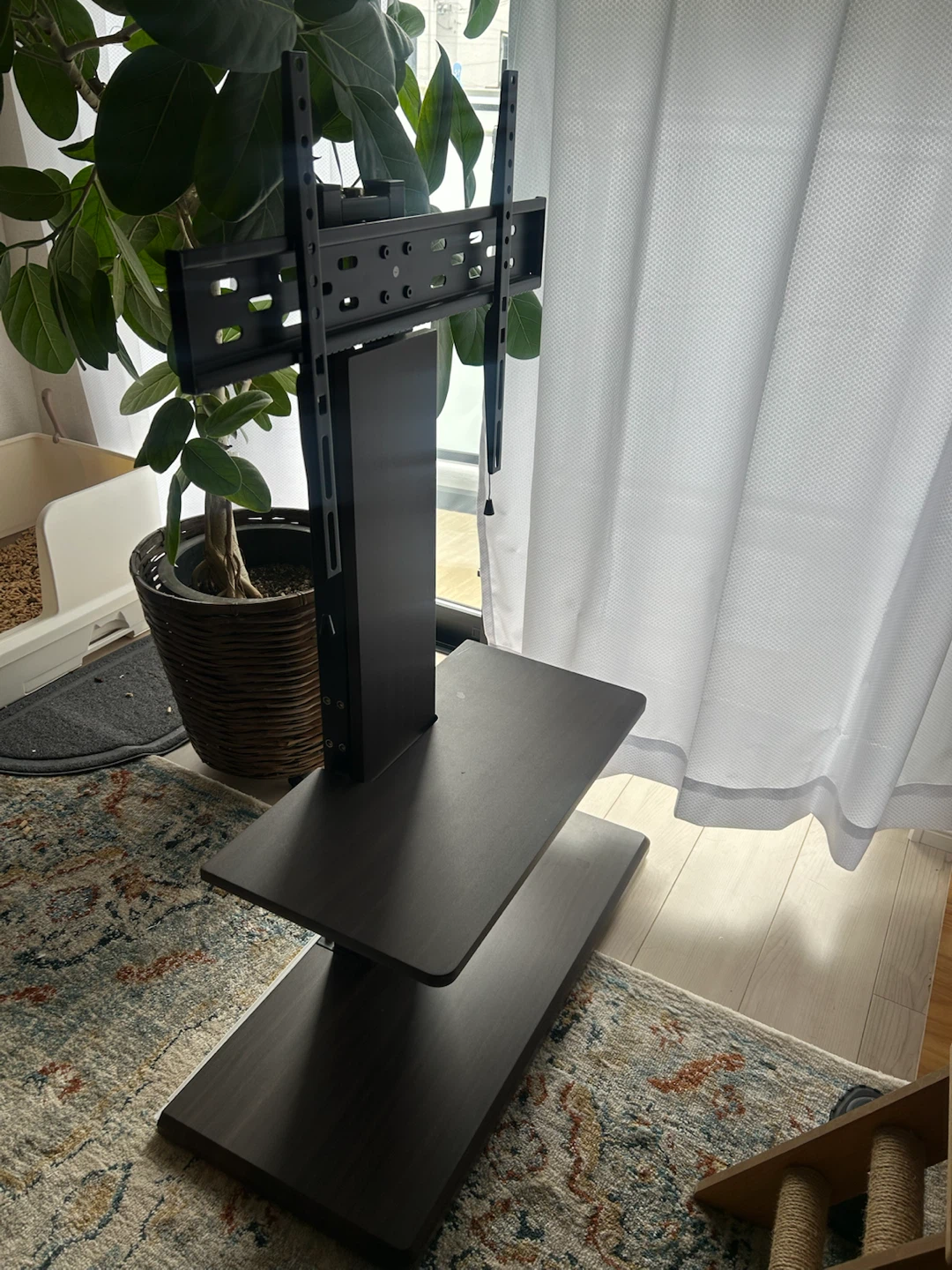 手動昇降式 テレビスタンド 32〜75V対応の写真2枚目