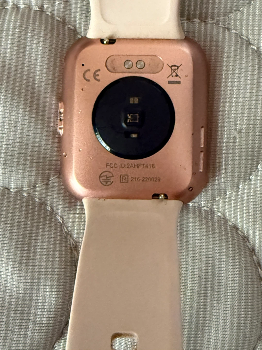 ID208 BT スマートウォッチ ピンクゴールドの写真2枚目