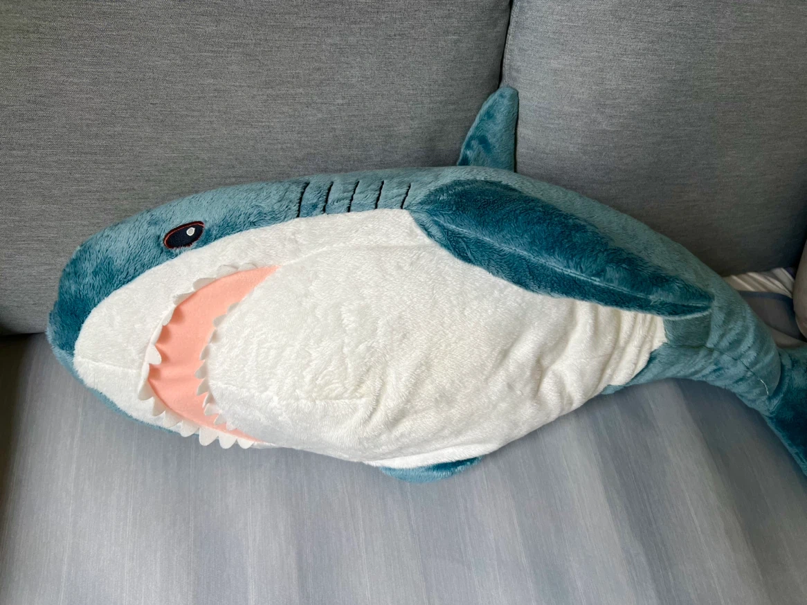 イケア サメのソフトトイ ぬいぐるみの写真2枚目