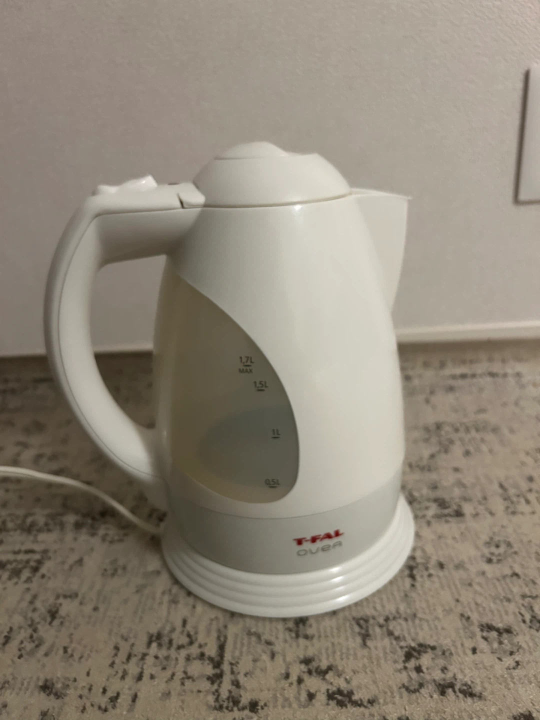 ティファール 電気ケトル 1.7Lの写真2枚目