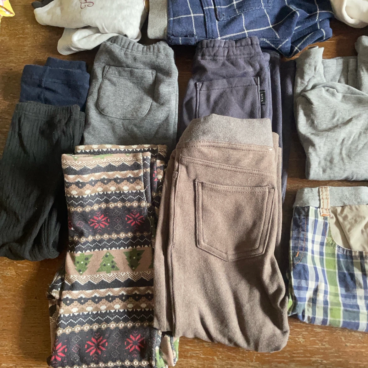 Size 100 - winter bundleの写真2枚目