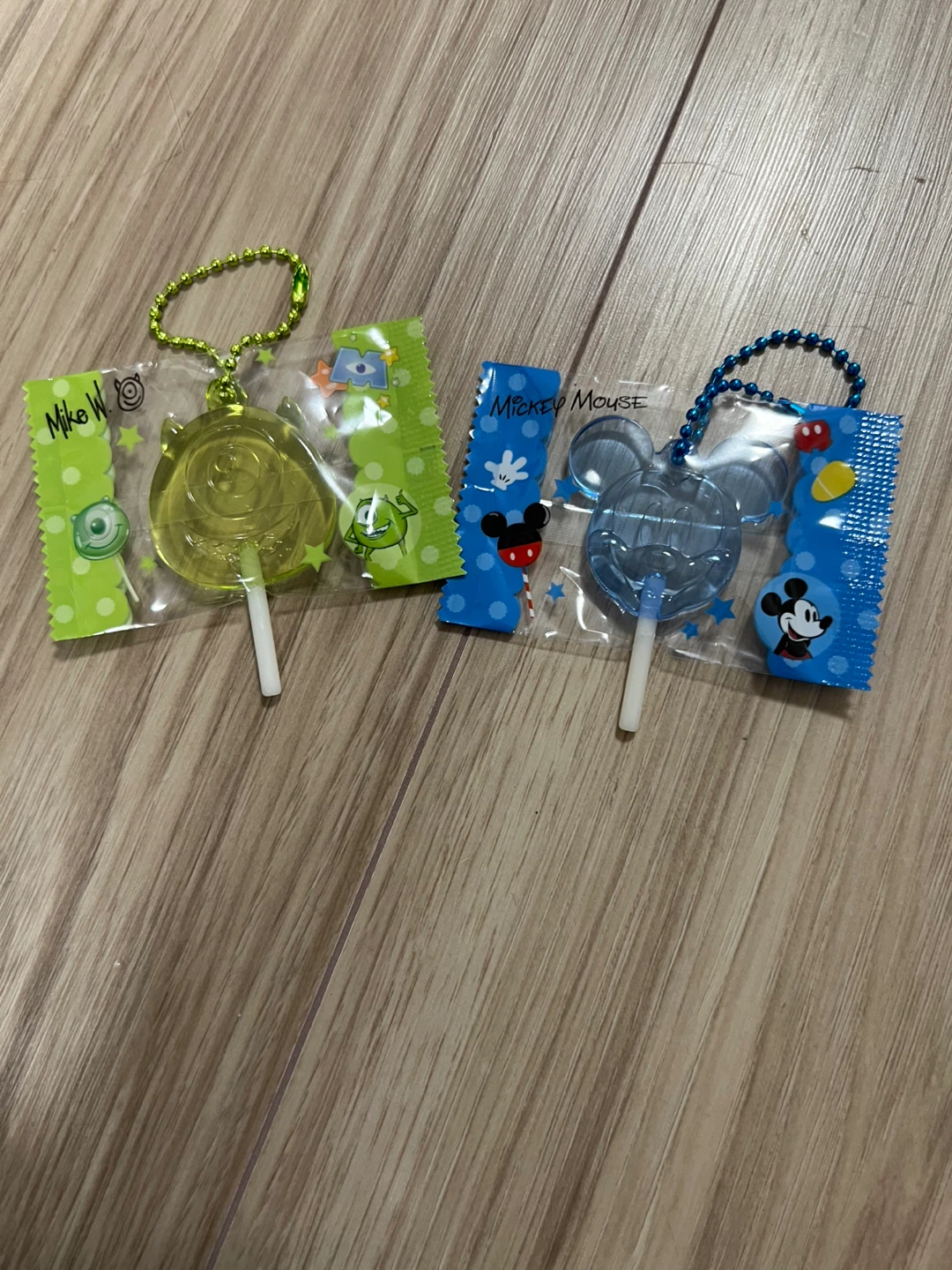 ディズニー キャラクター キーホルダー 2種セット