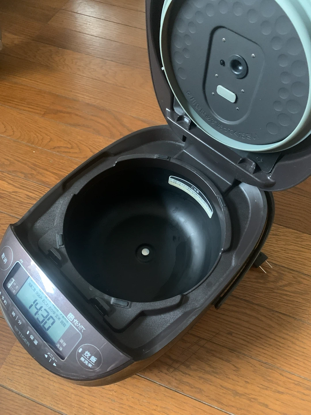 タイガー 圧力IH炊飯器 JPK-B100 5.5合の写真2枚目