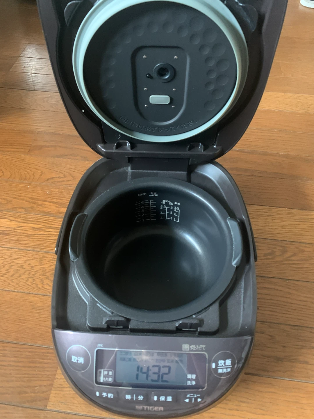 タイガー 圧力IH炊飯器 JPK-B100 5.5合の写真3枚目