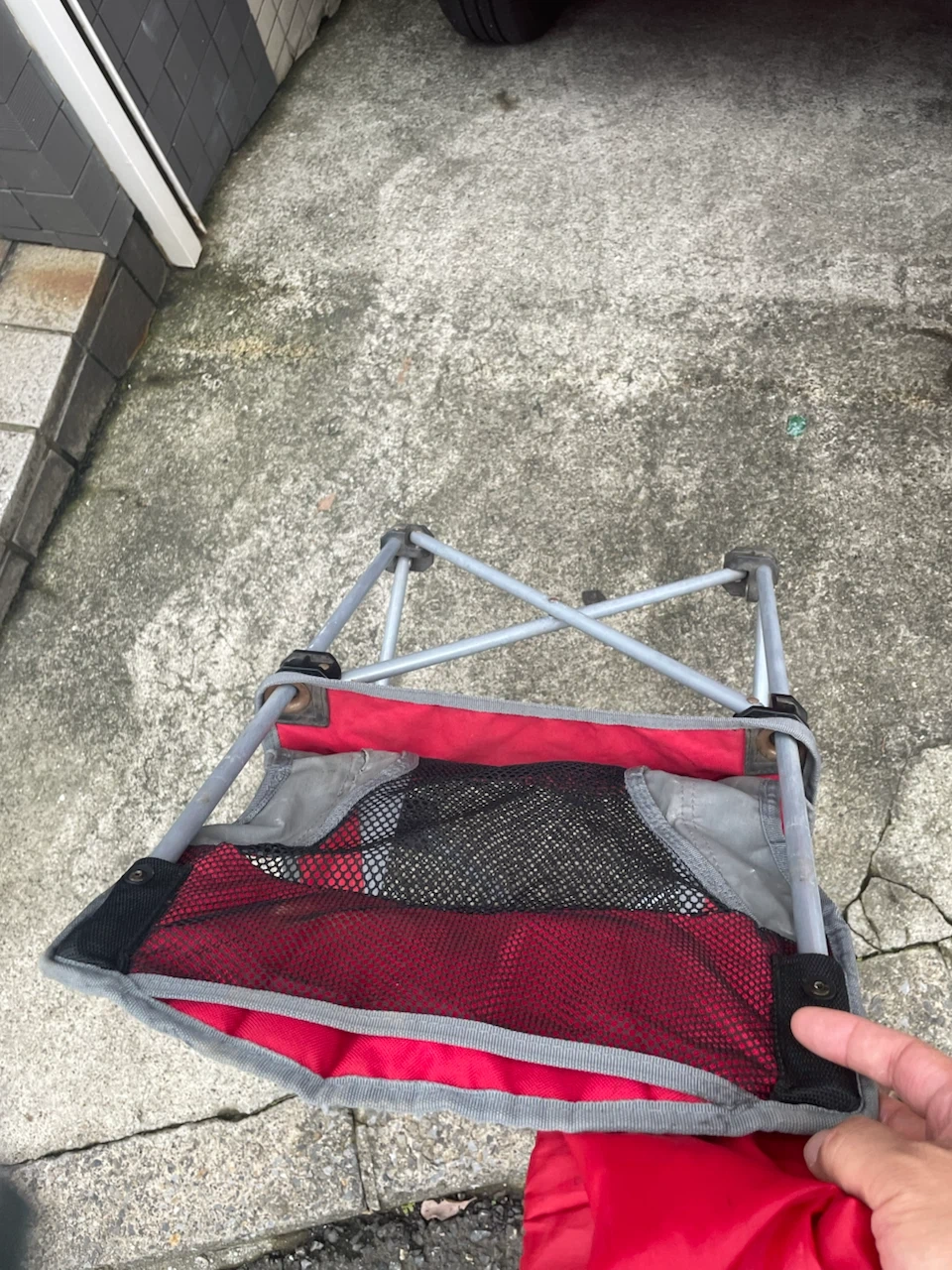 キャンパーズコレクション アウトドアチェア 赤の写真3枚目