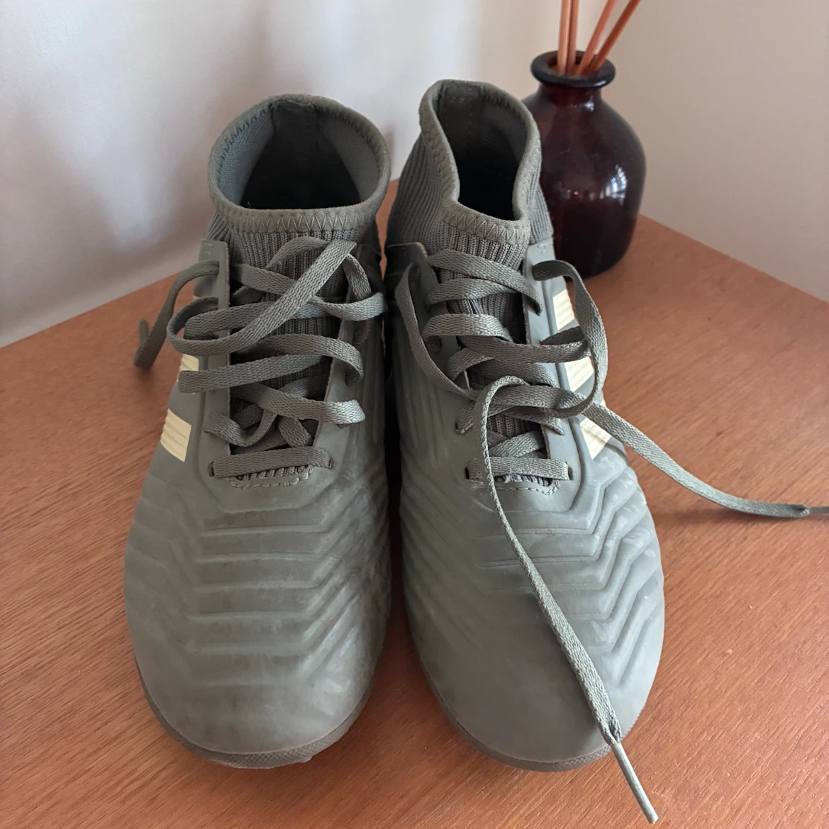 アディダス プレデター サッカートレーニングシューズ 22cmの写真2枚目