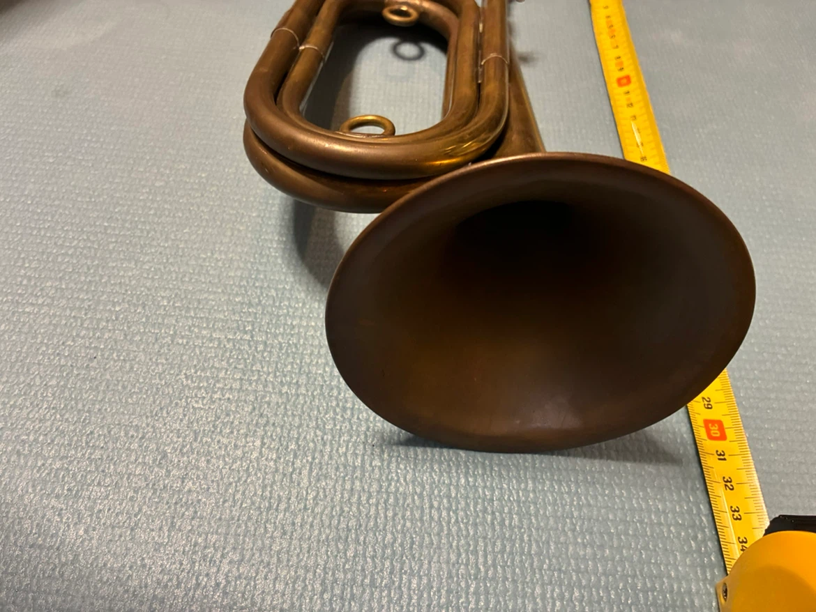 真鍮製 ビューグル ラッパ 管楽器　ビンテージ雑貨の写真3枚目