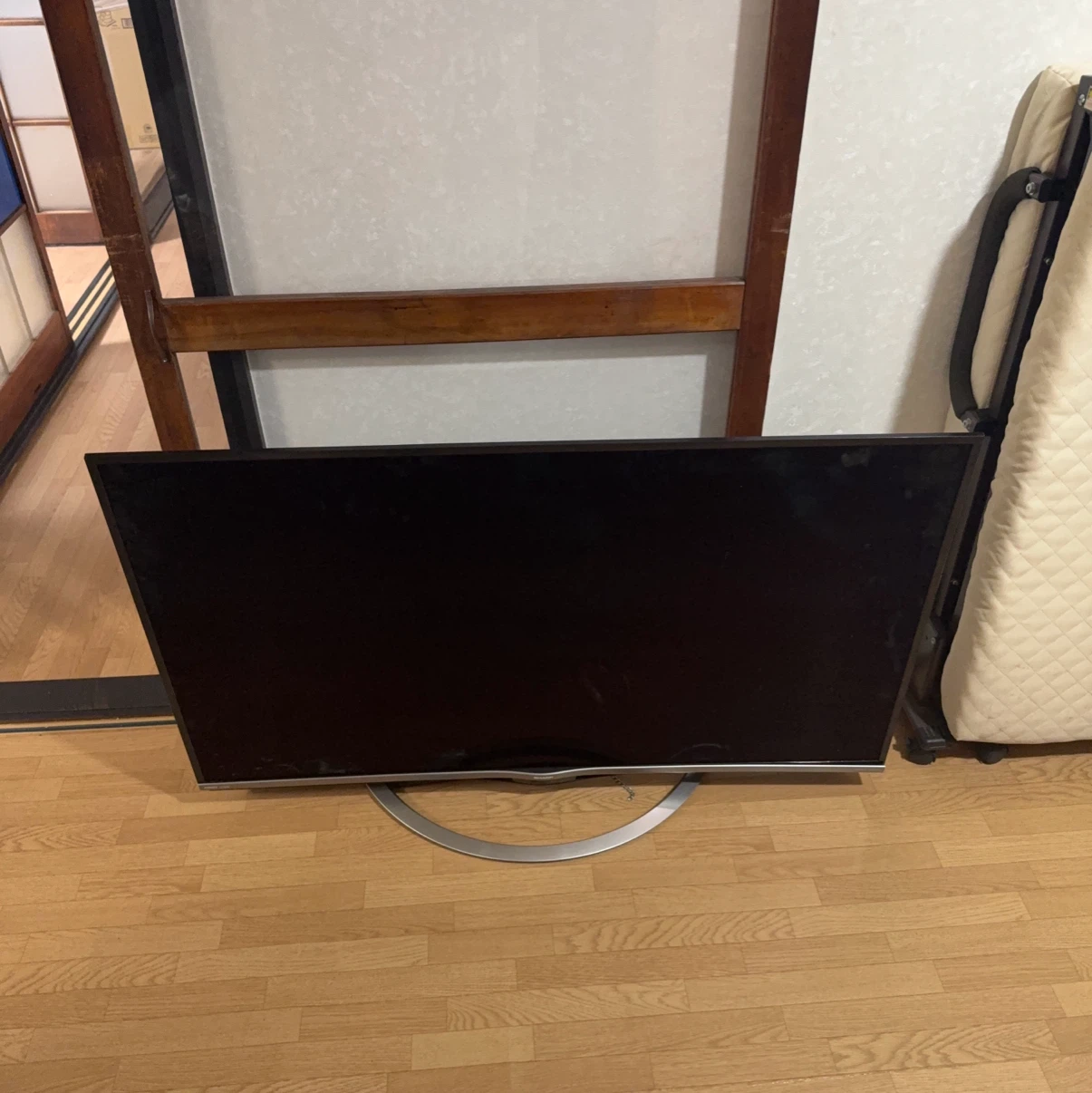 液晶テレビ