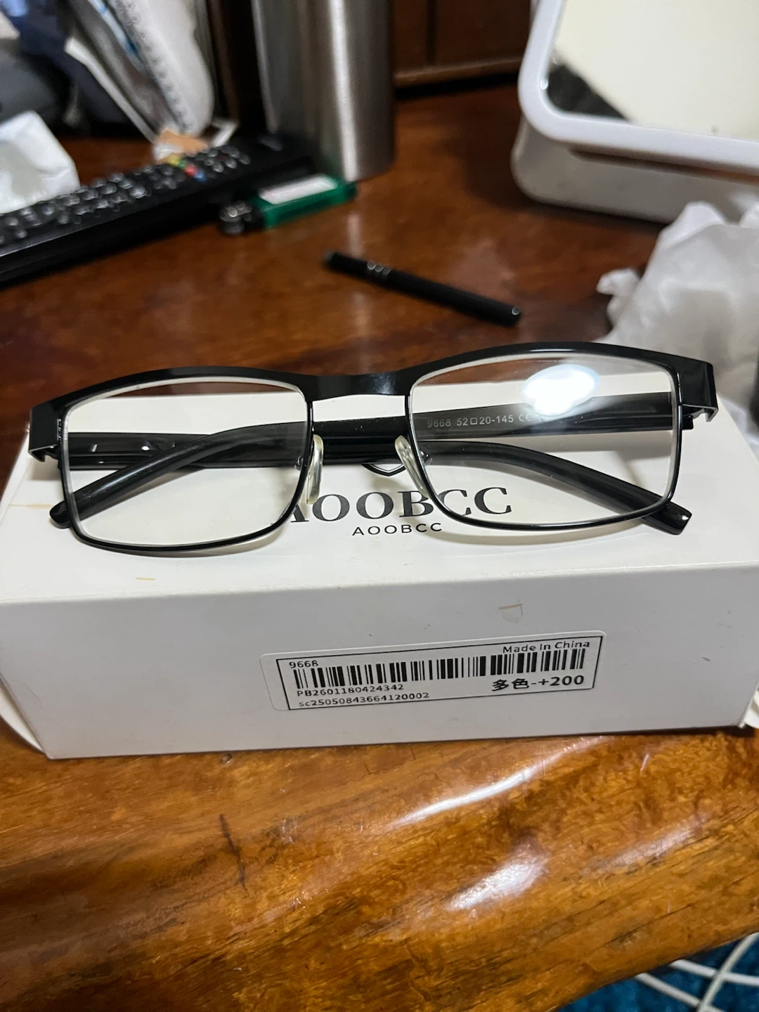 オートズームブラックフレーム老眼＋2.0対応スクエアメガネ新品！