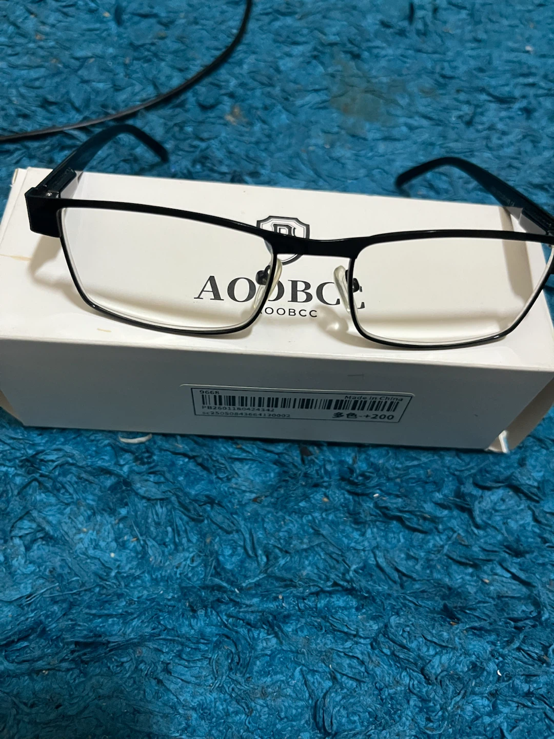 オートズームブラックフレーム老眼＋2.0対応スクエアメガネ新品！の写真2枚目