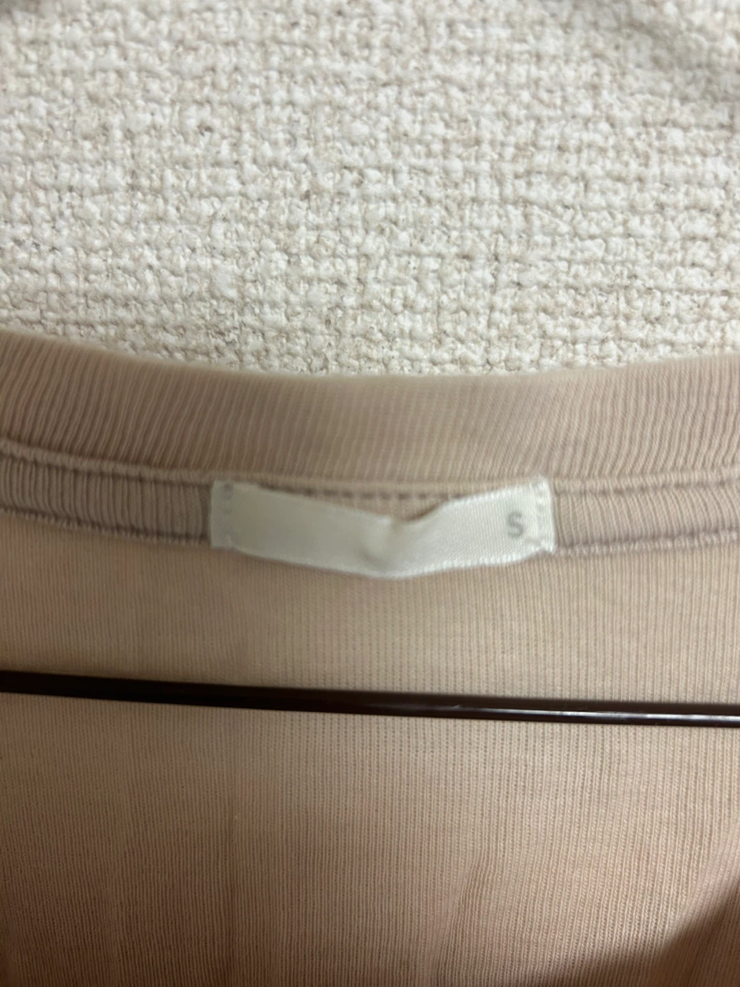 長袖カットソー ベージュ Sサイズの写真2枚目