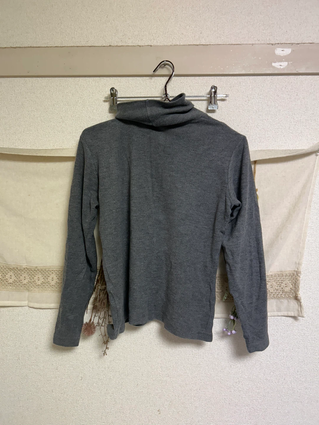 ユニクロ タートルネック グレー Sサイズ