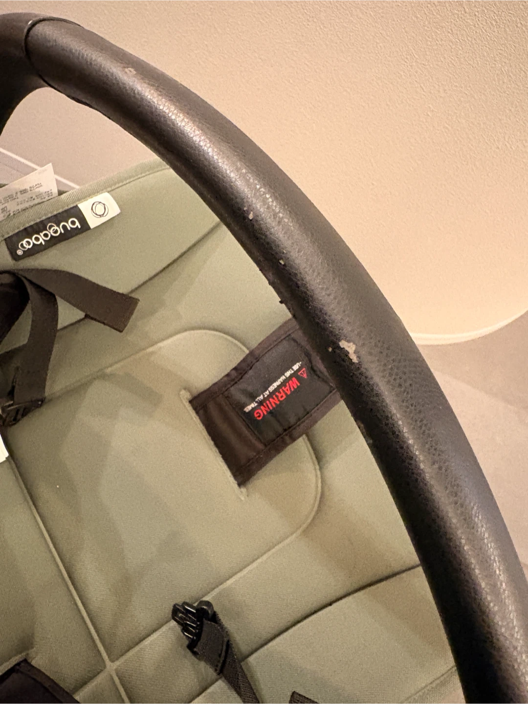 バガブー バタフライ ベビーカー カーキの写真5枚目