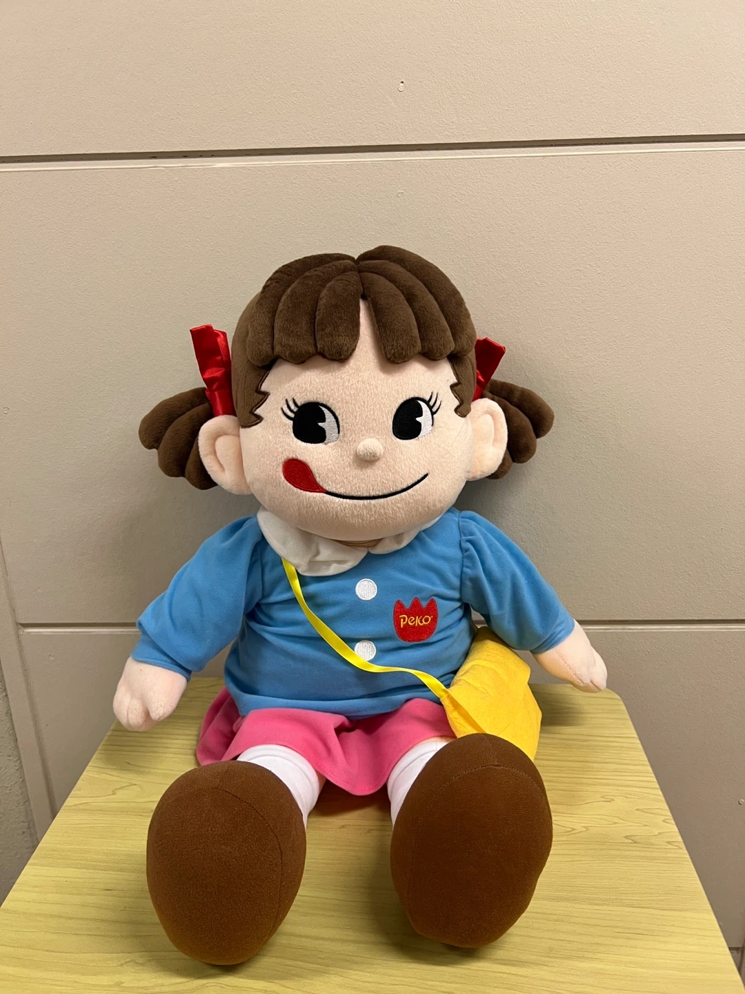 不二家 ペコちゃん 60周年記念 ぬいぐるみ2つと首振り箱入り未開封で3つセット