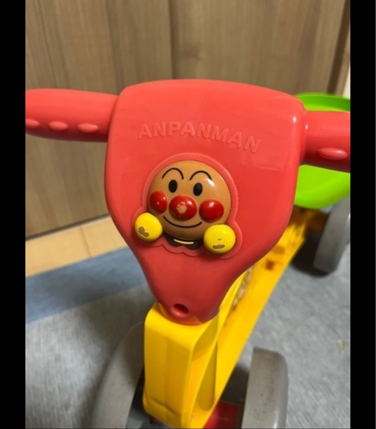 アンパンマン 足けり　乗り物の写真2枚目