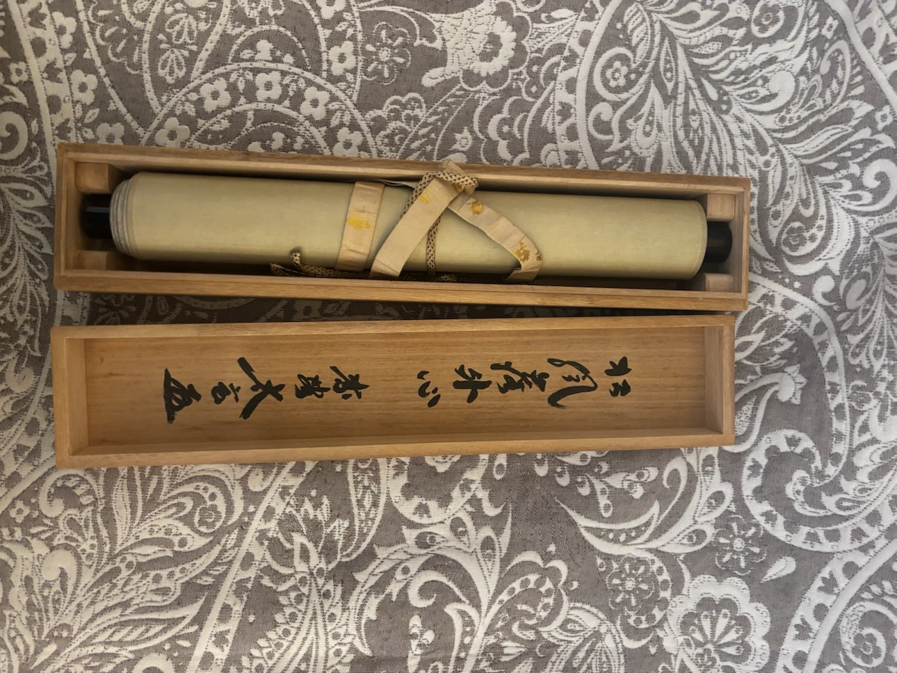 【共箱付】大徳寺 黄梅院 小林太玄 直筆 一行書 掛軸「松風塵外心」茶掛 禅語の写真2枚目