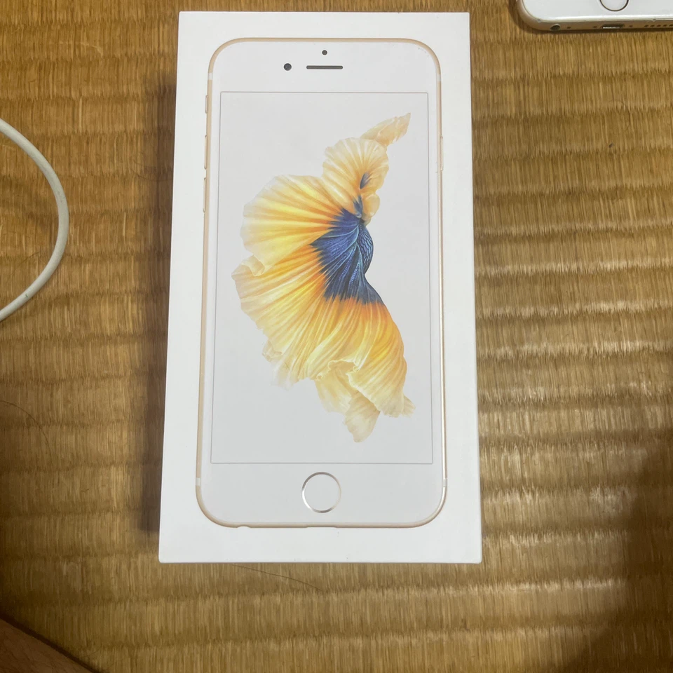 アップル iPhone6s ローズゴールドの写真4枚目