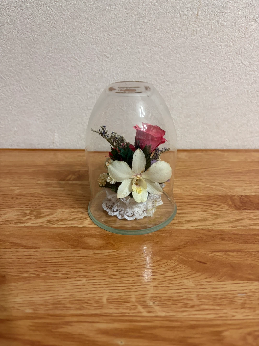 ガラスドーム入りプリザーブドフラワー 薔薇の写真2枚目