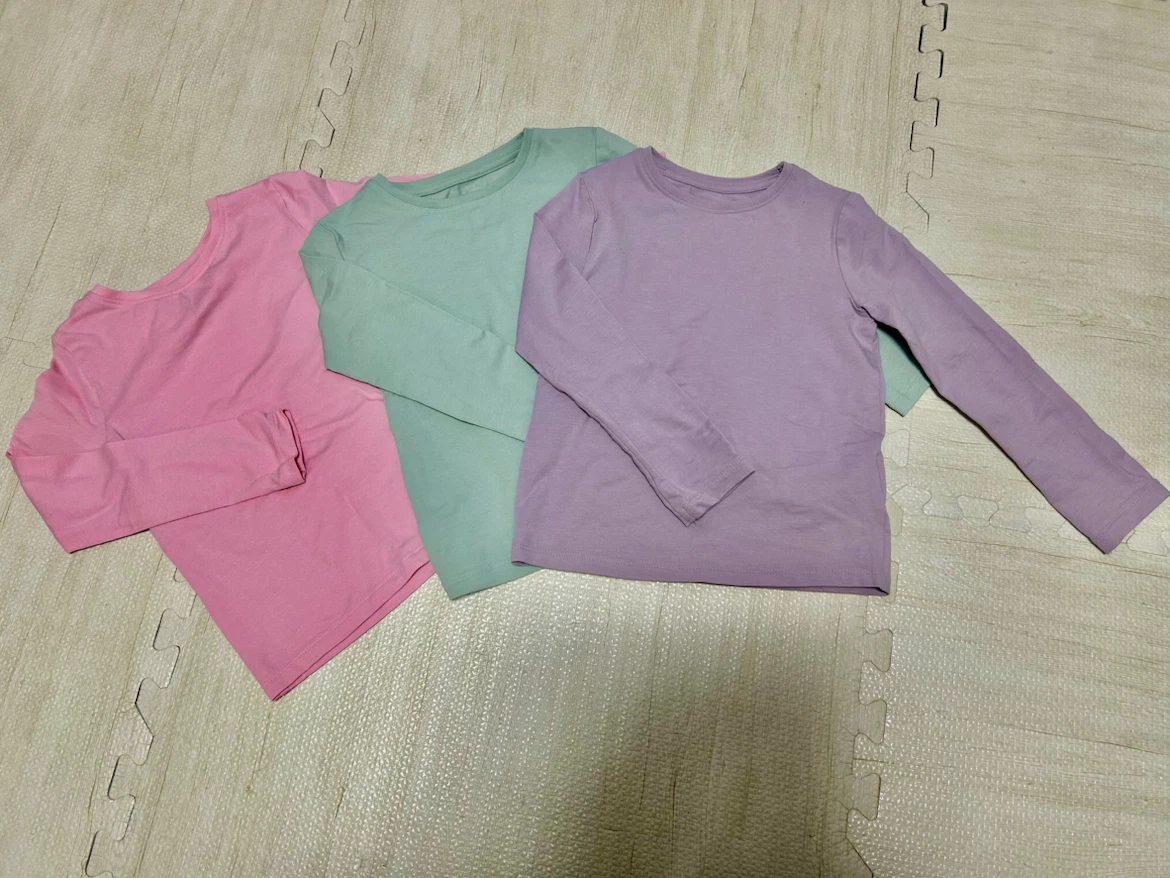 武蔵小杉★ 美品 H＆M 子供服 長袖トップス 3枚セット サイズ100 保育園着 男女兼用の写真4枚目