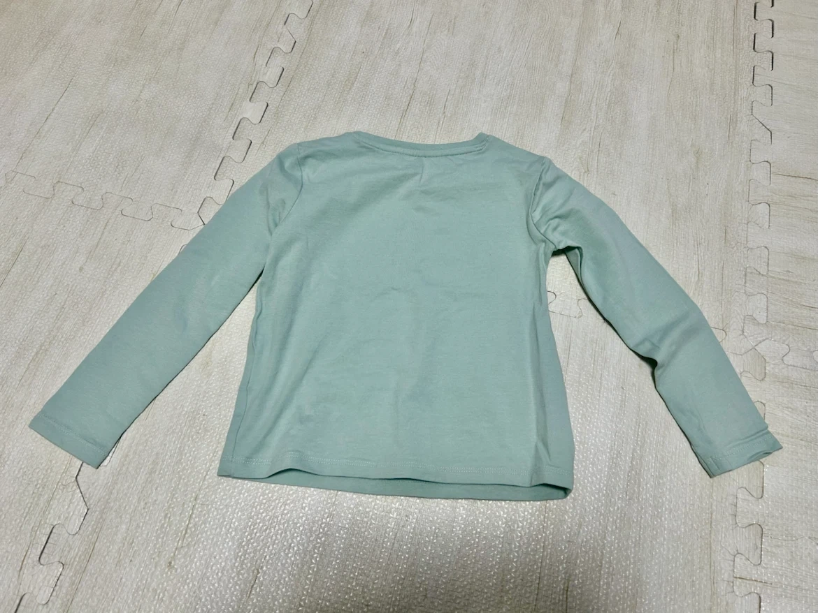 武蔵小杉★ 美品 H&M 子供服 長袖トップス 3枚セット サイズ100 保育園着 男女兼用の写真10枚目