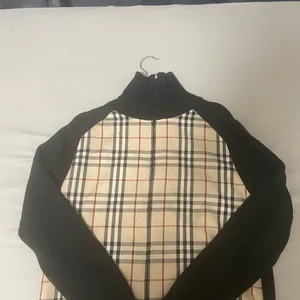 burberry バーバリーブラックレーベル ジップニット サイズ3