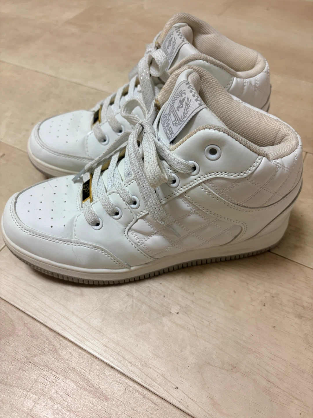 ハイカットスニーカー 24.0cmの写真2枚目