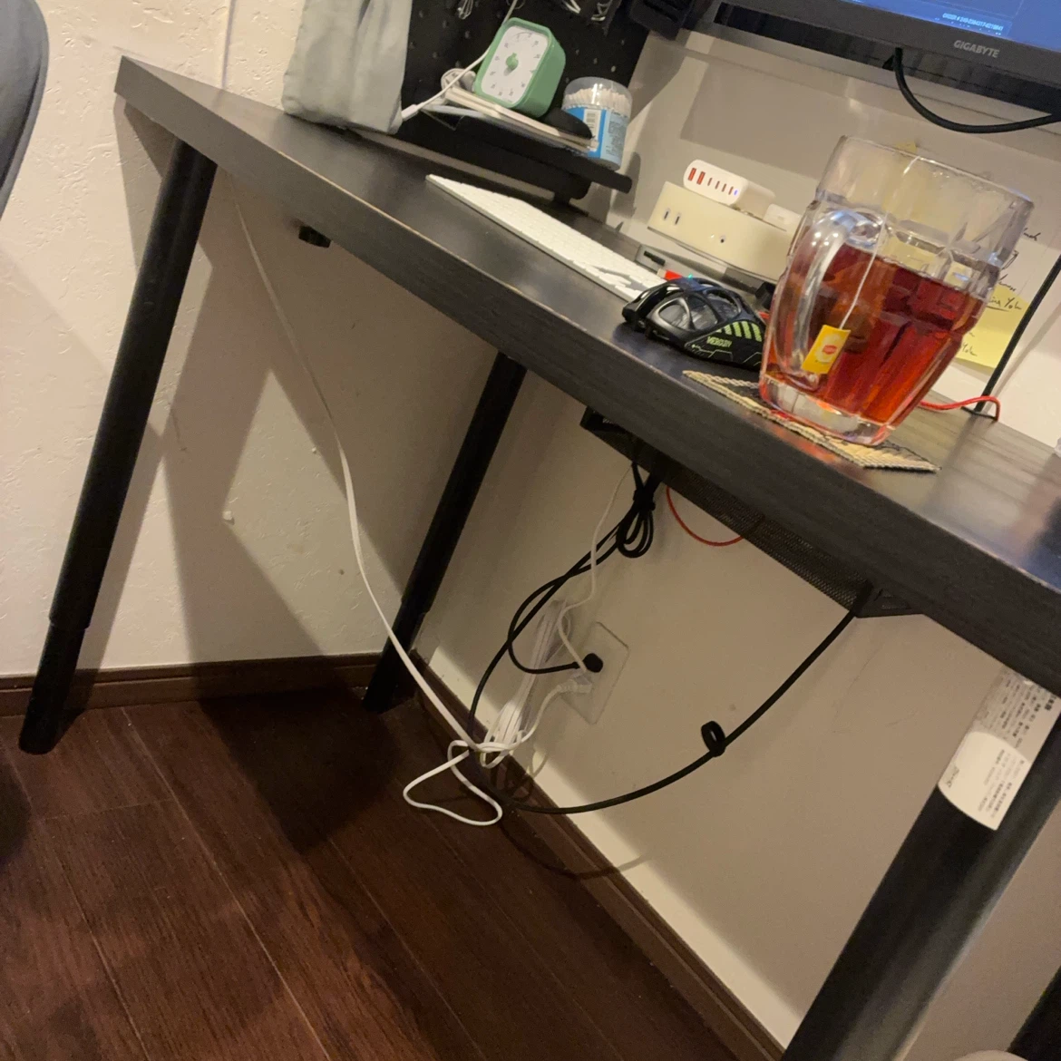 IKEA 伸縮式デスク ブラックの写真2枚目