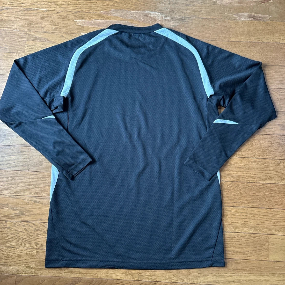 ミズノ トレーニングシャツ XLの写真2枚目