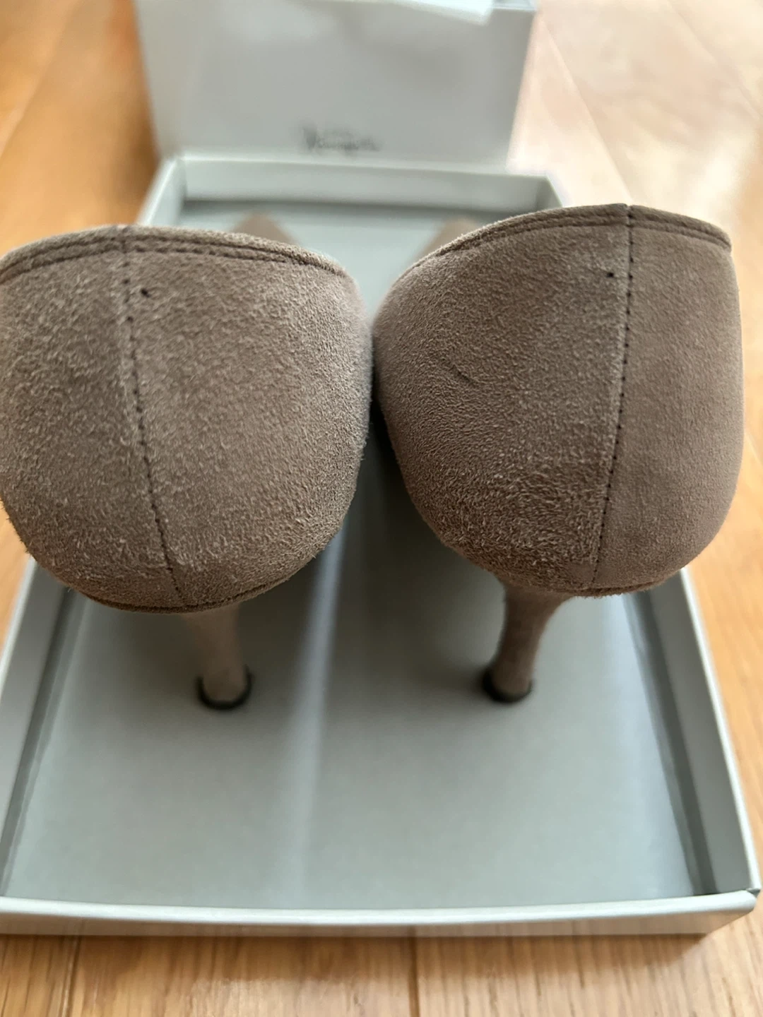 銀座かねまつ 22.5 スエードパンプス ベージュの写真2枚目
