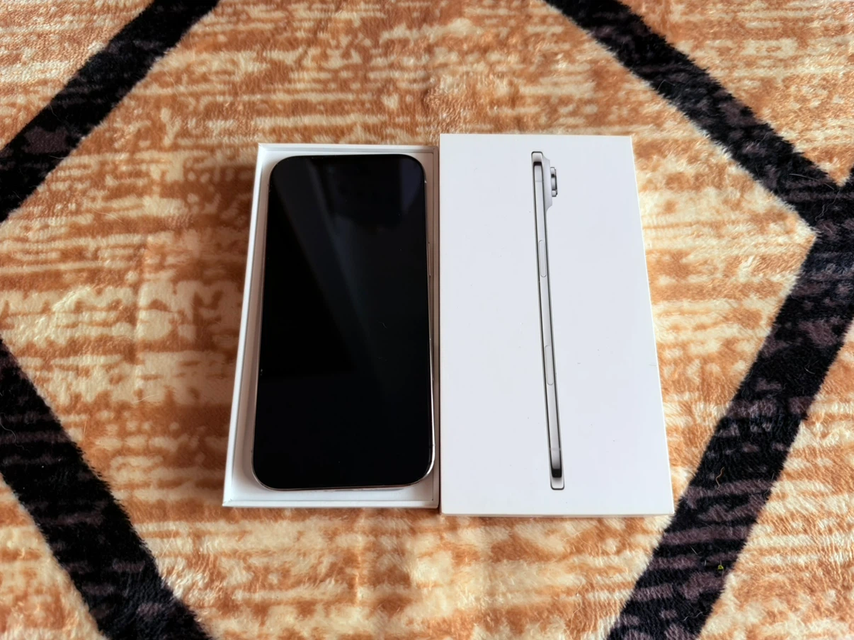 iPhone スマートフォン 本体の写真3枚目